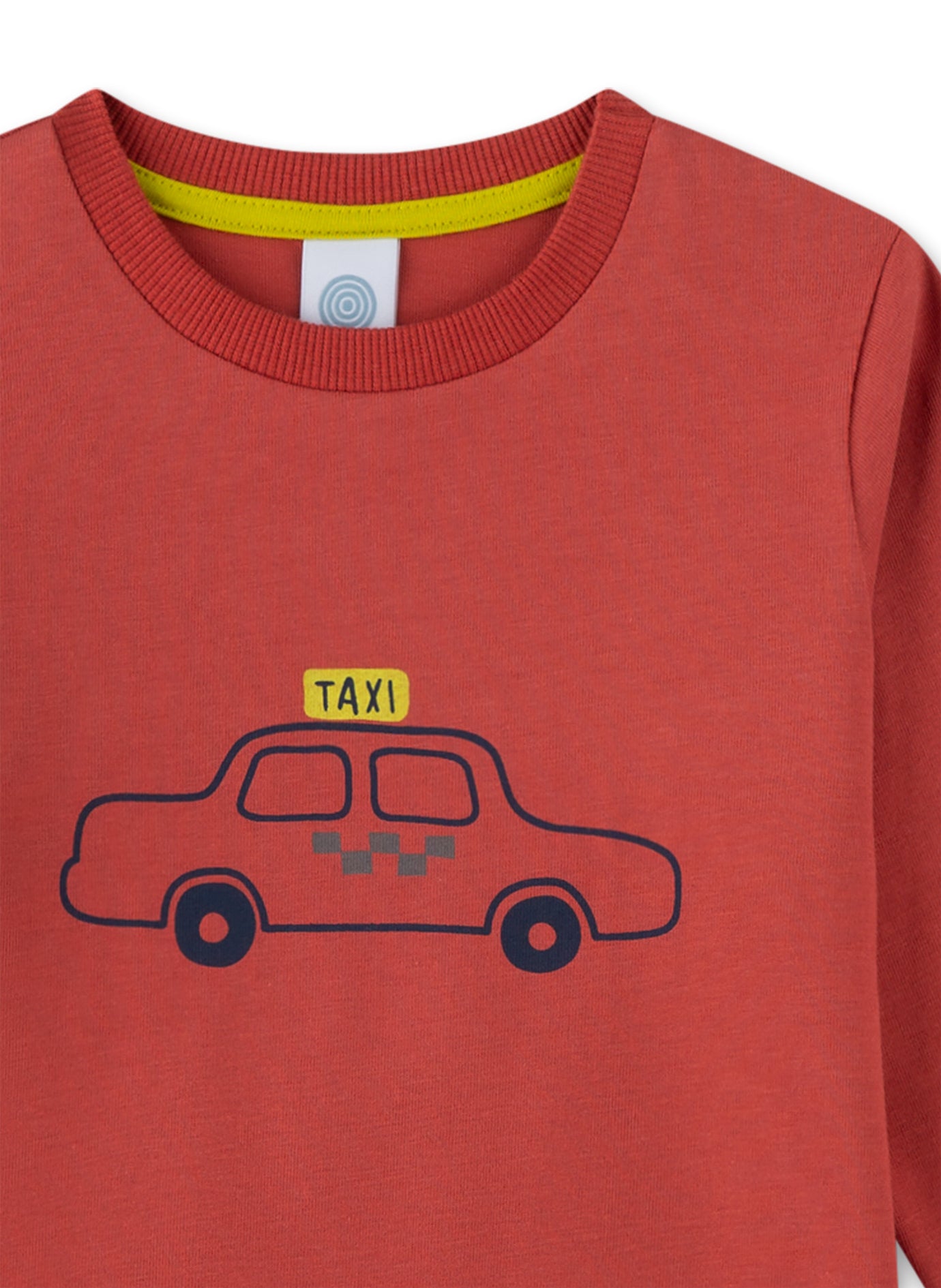 Bequem geschnittener langer Jungen-Schlafanzug mit einem coolen Taxi-Artwork.