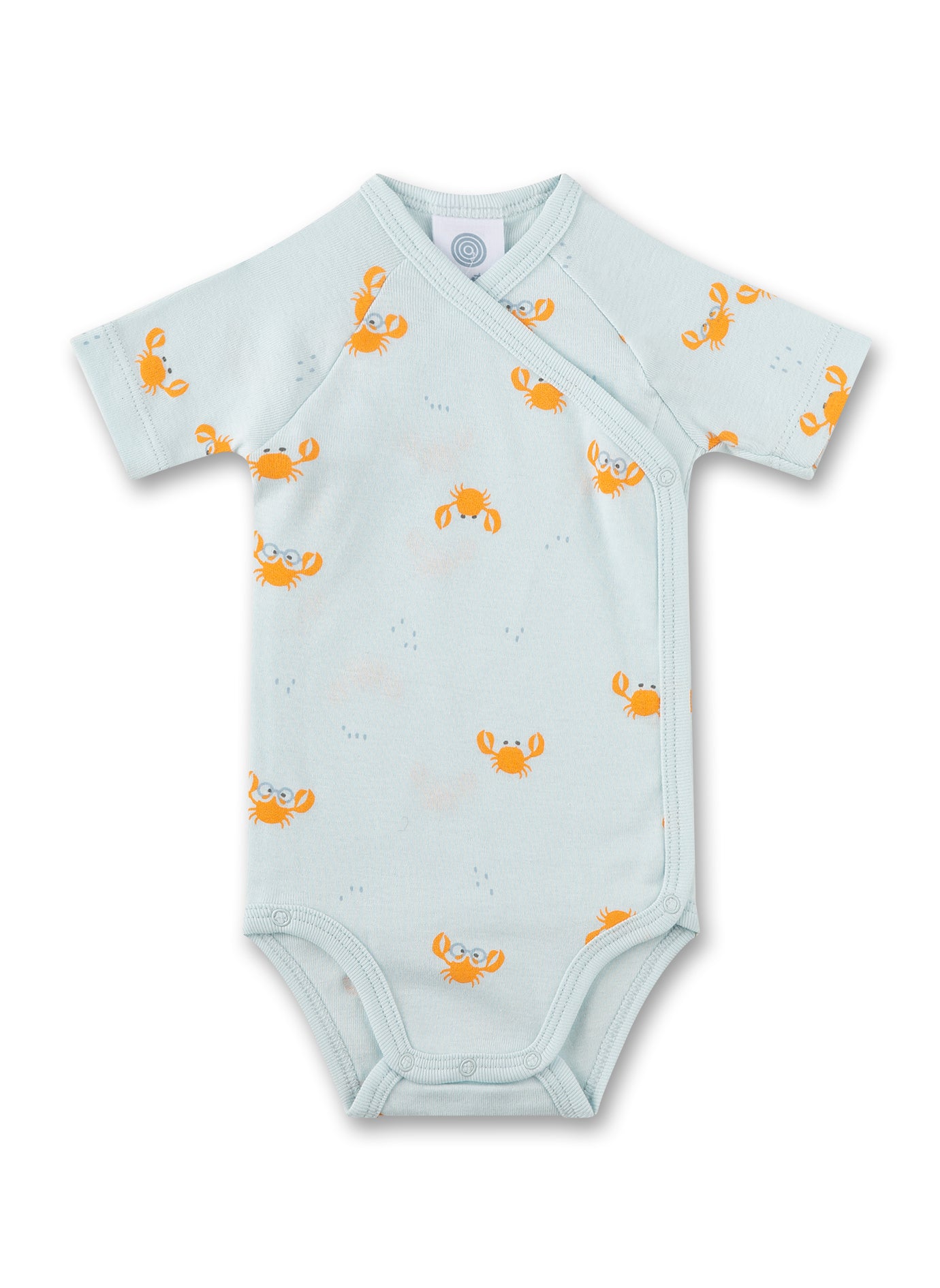 Komfortabler Wickelbody für Baby-Jungs mit sommerlich stimmungsvollem Krabben-Alloverprint von Sanetta